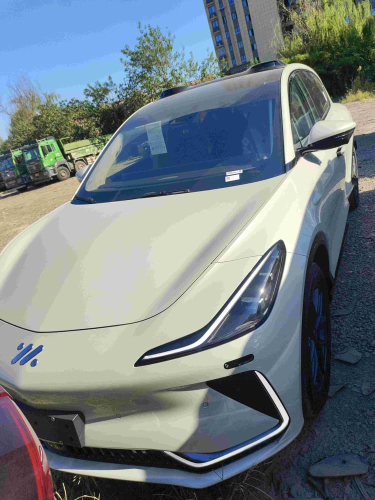 Zhiji LS7 2024 90kWh Max Elite Rear Drive Edition