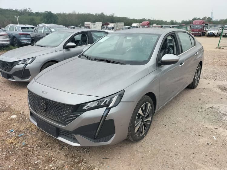 Peugeot 408 2022 1.6T Light Edition