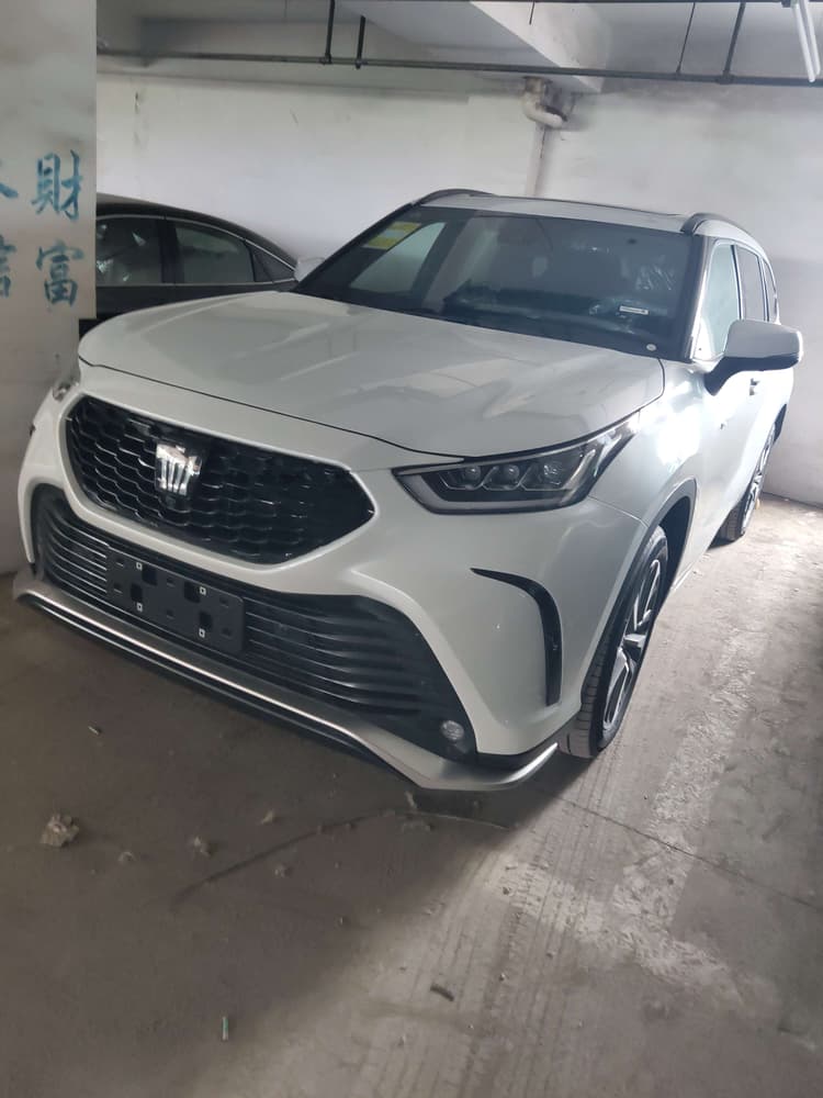 Crown Land Release 2024 2.5L HEV 4-wheel Drive Premium Edition