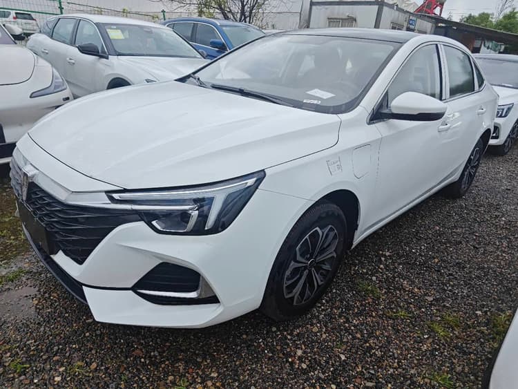 Rongwei i6 2020 PLUS 1.6L Manual Glory Fashion Edition