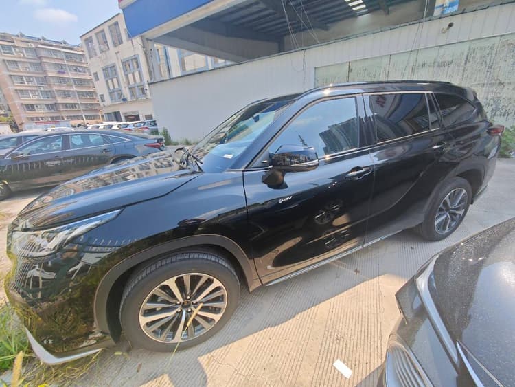Crown Land Release 2024 2.5L HEV 4-wheel Drive Premium Edition