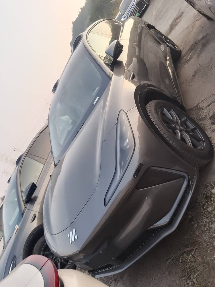 Zhiji LS7 2024 90kWh Max Elite Rear Drive Edition