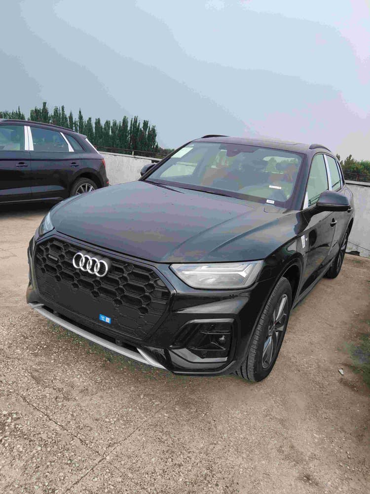 Audi Q5L 2025 quattro 45th Anniversary Collection 40 TFSI Luxury Dynamic Model