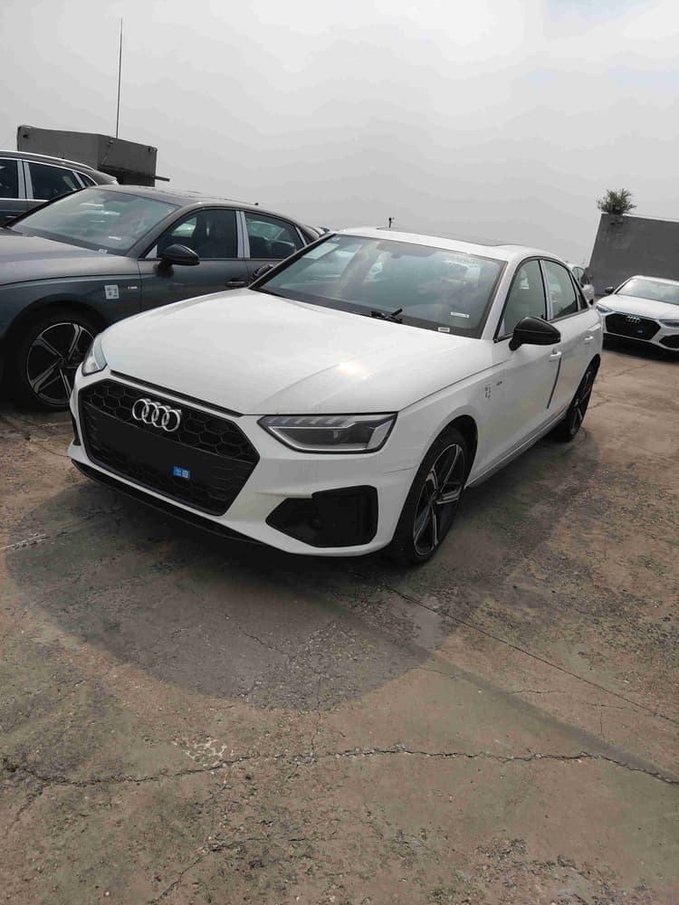 Audi A4L 2025 40 TFSI Luxury Dynamic