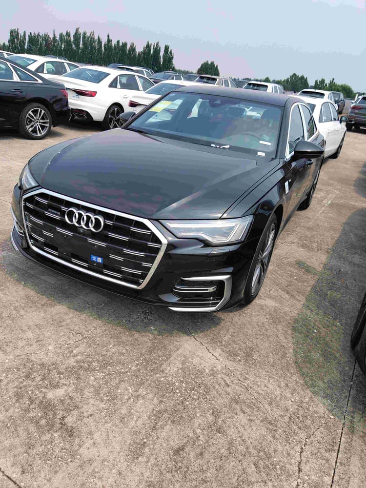 Audi A6L 2025 45 TFSI quattro Selected Dynamic Type