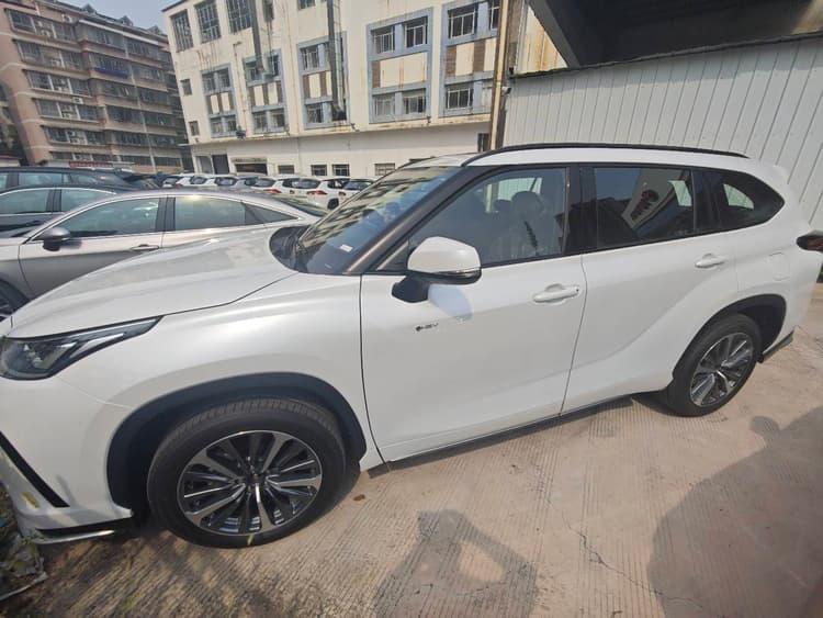Crown Land Release 2024 2.5L HEV Four-wheel Drive Deluxe Edition