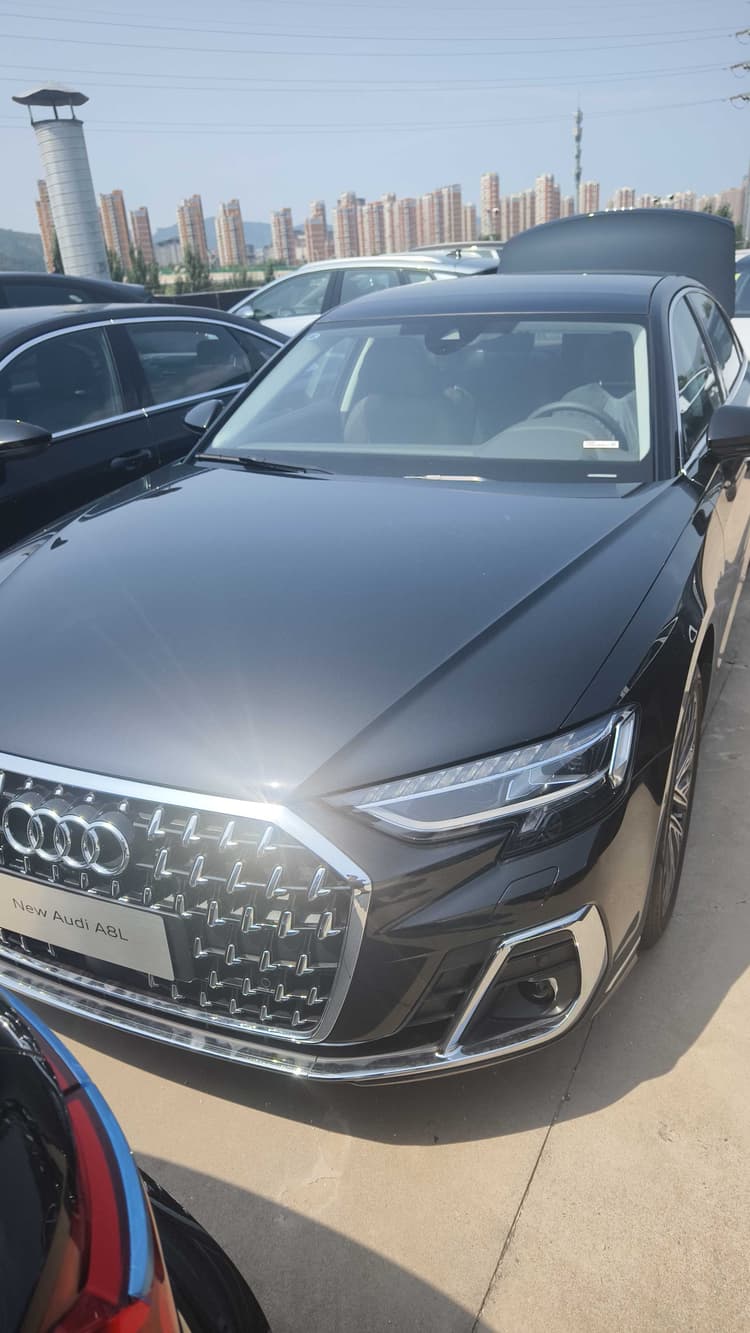 Audi A8 2025 A8L 50 TFSI quattro Selection