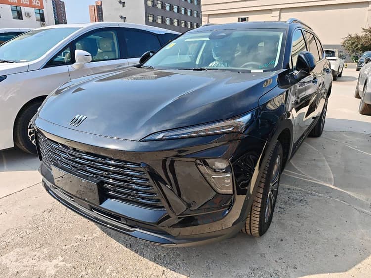 Oncorvee Plus 2025 Oncorvee Plus 28T 4WD Platinum Edition