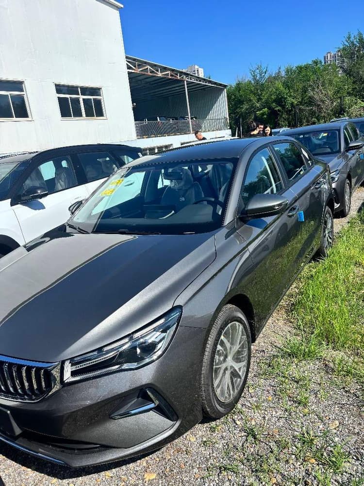 Emgrand 2026 4th Generation 4 million Commemorative 1.5L Manual Overtaking