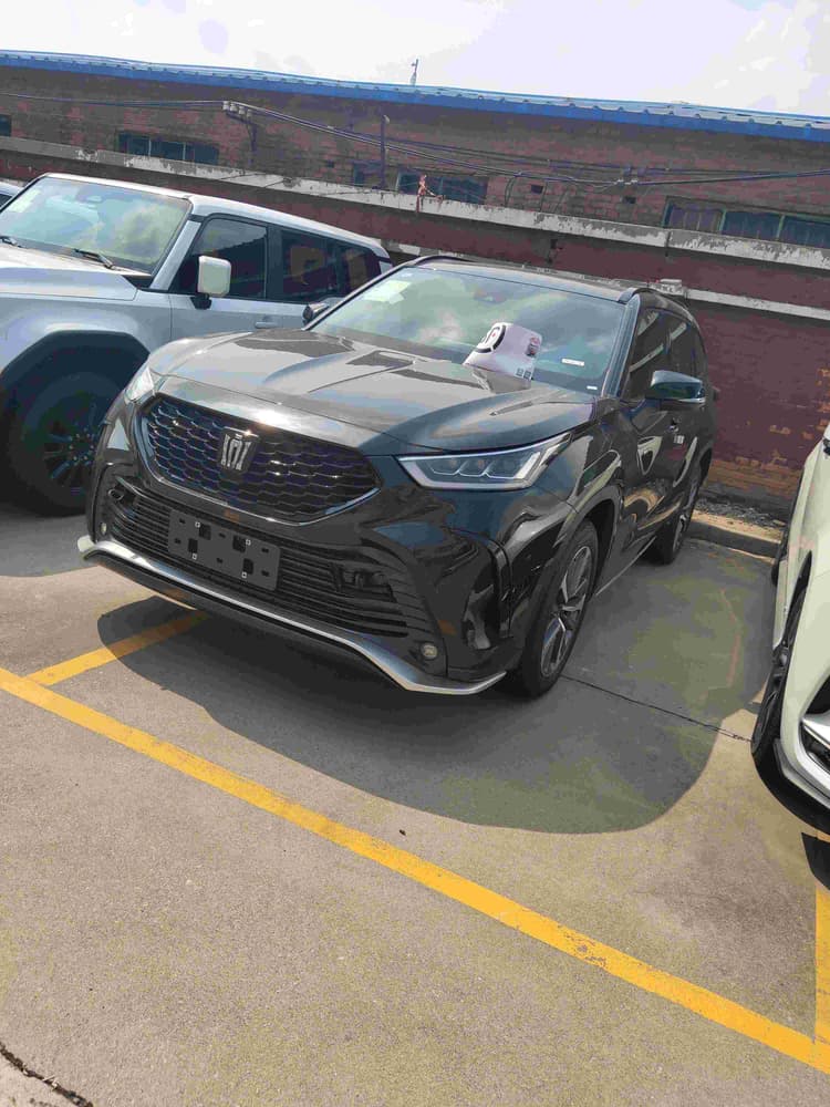 Crown Land Release 2024 2.5L HEV Four-wheel Drive Deluxe Edition