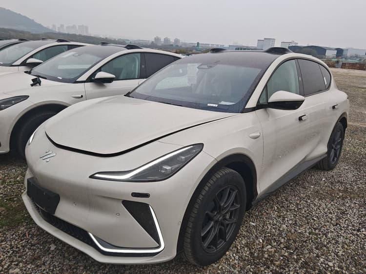 Zhiji LS7 2024 90kWh Max Elite Rear Drive Edition