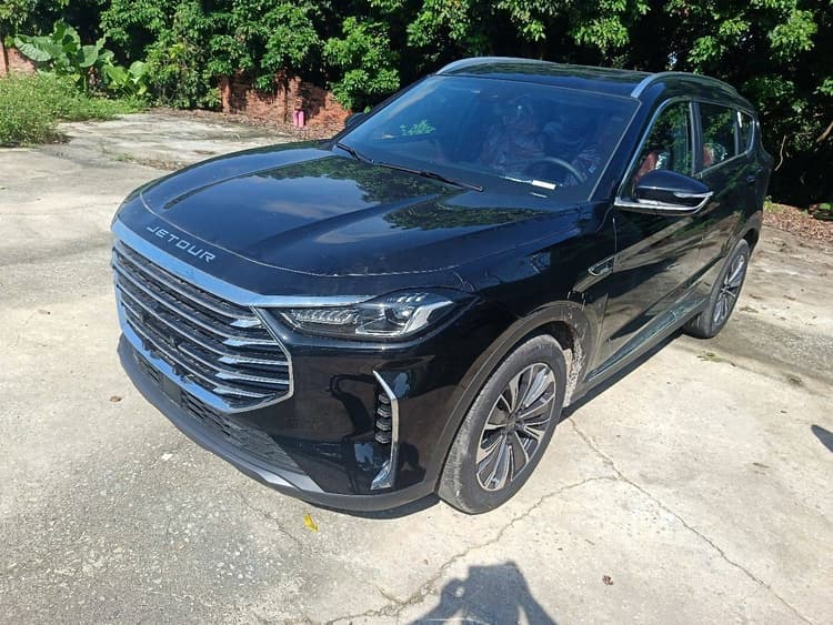 Jietu X70 PLUS 2025 1.5T Flagship Edition 5