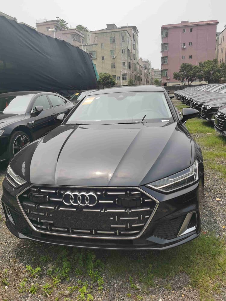 Audi A7 2024 45 TFSI Model Selection