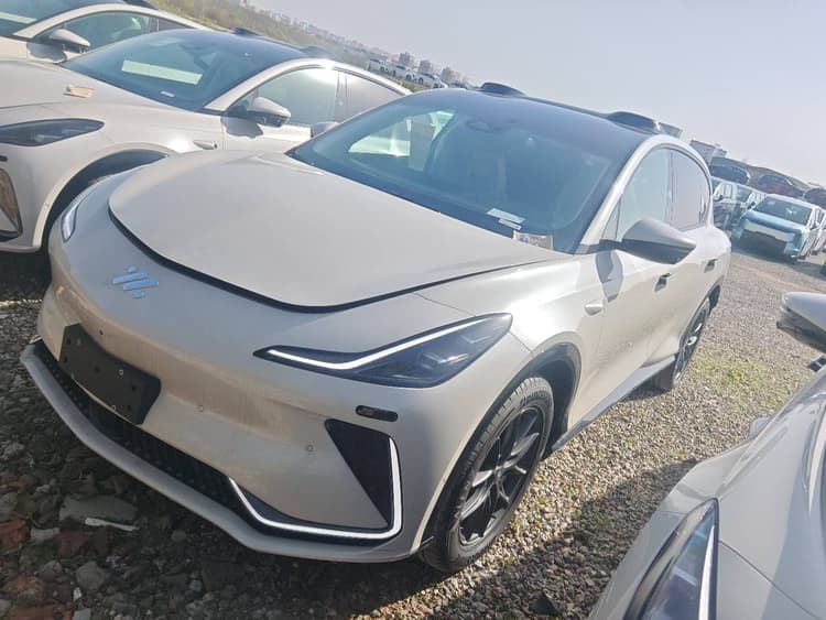 Zhiji LS7 2024 90kWh Max Elite Rear Drive Edition