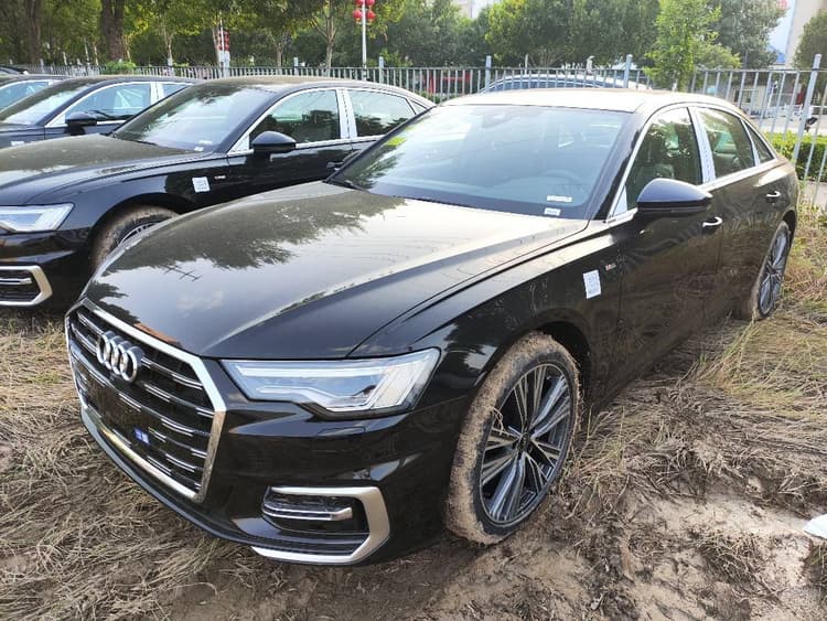 Audi A6L 2025 45 TFSI quattro Selected Dynamic Type