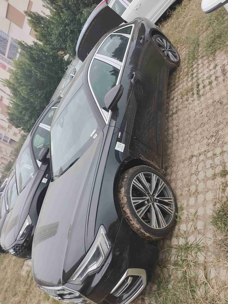 Audi A6L 2025 45 TFSI quattro Selected Dynamic Type