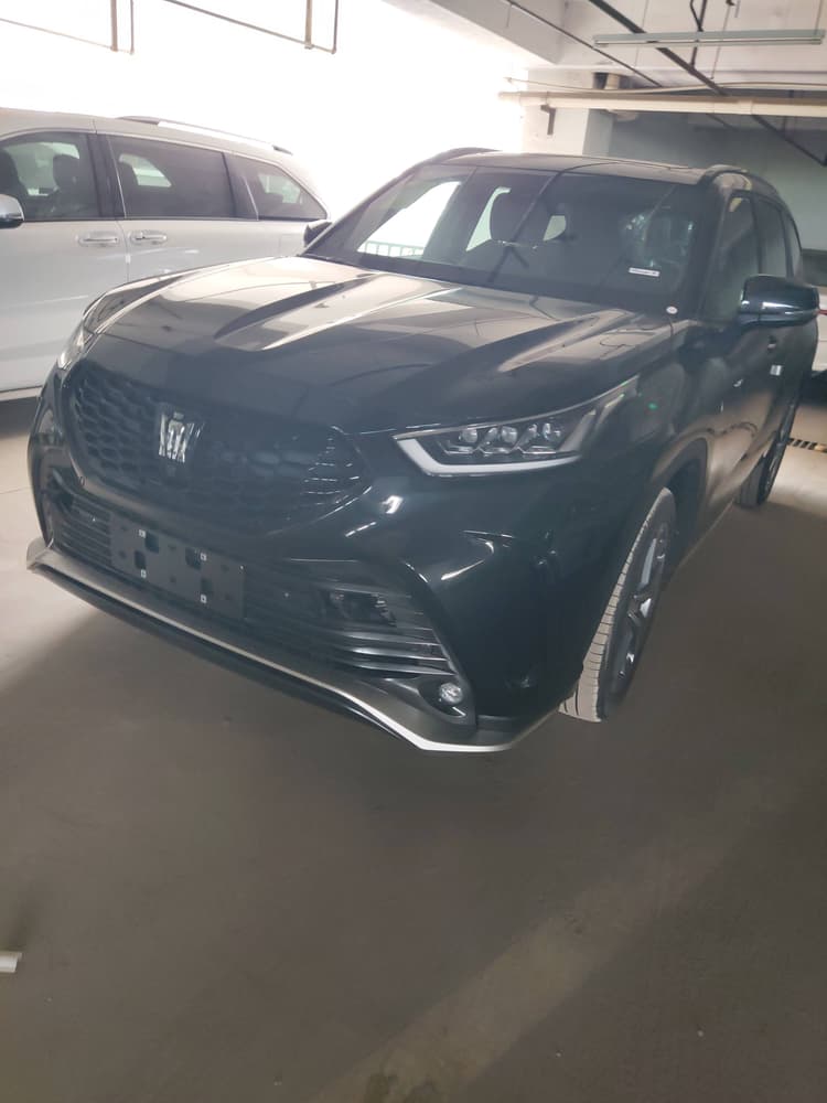 Crown Land Release 2024 2.5L HEV 4-wheel Drive Premium Edition