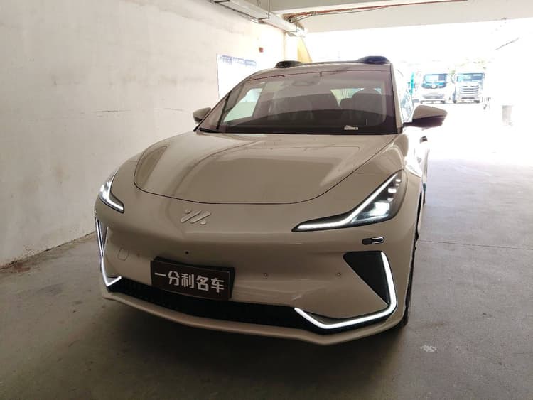 Zhiji LS7 2024 90kWh Max Elite Rear Drive Edition