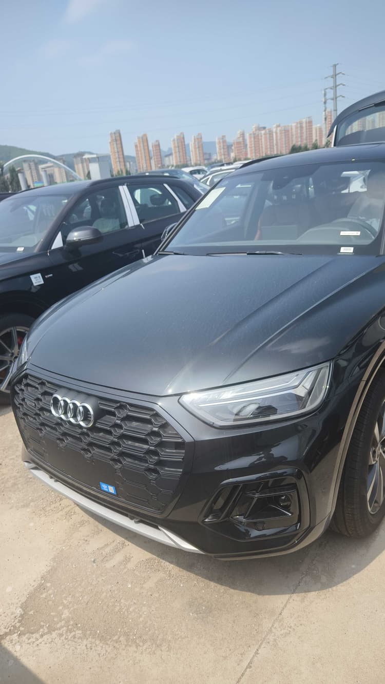 Audi Q5L 2025 quattro 45th Anniversary Collection 40 TFSI Luxury Dynamic Model