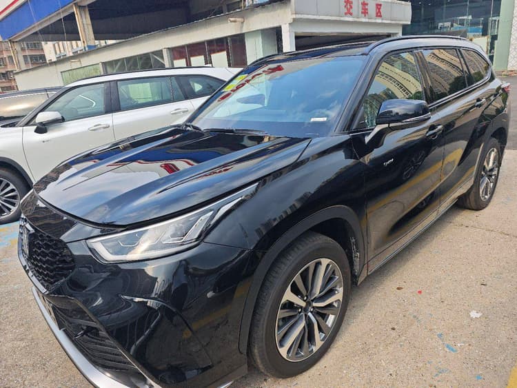 Crown Land Release 2024 2.5L HEV 4-wheel Drive Premium Edition