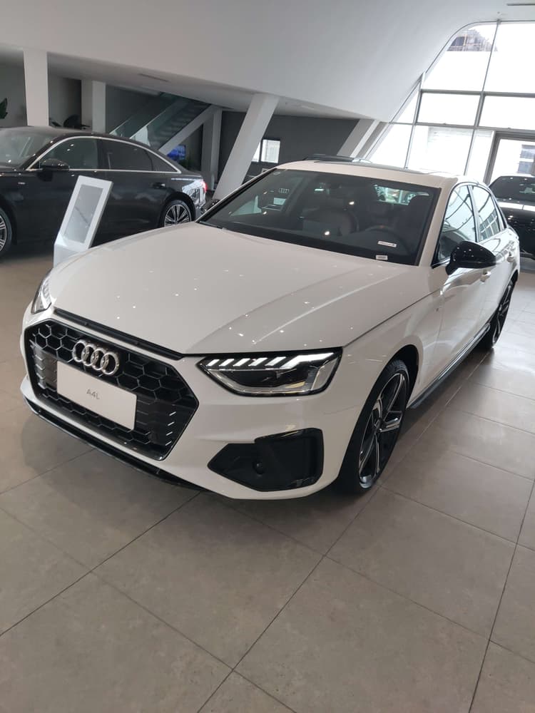 Audi A4L 2025 40 TFSI Luxury Dynamic