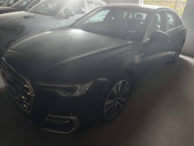 Audi A6L 2025 45 TFSI Selected Dynamic Type