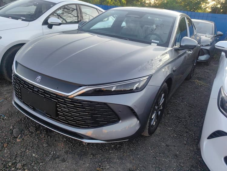 Qin L 2025 DM-i intelligent driving version 80KM leading