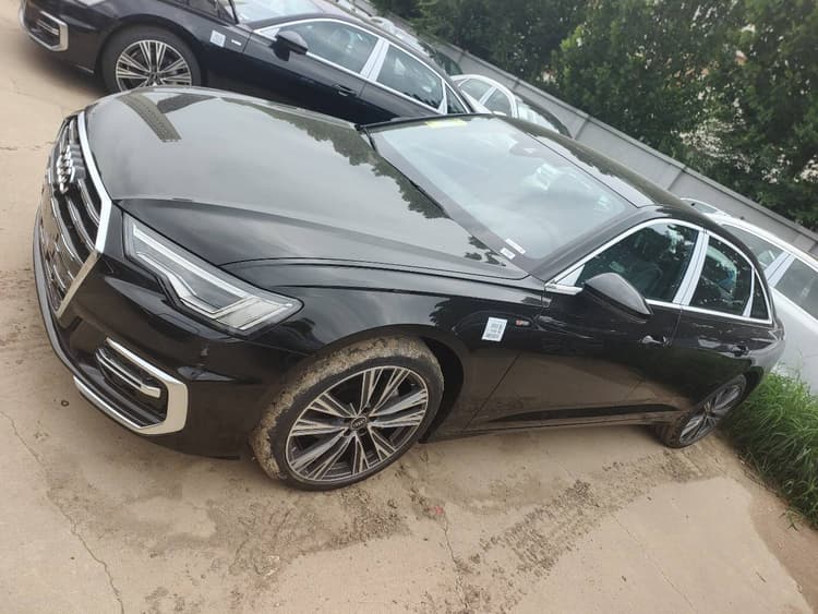 Audi A6L 2025 45 TFSI quattro Selected Dynamic Type