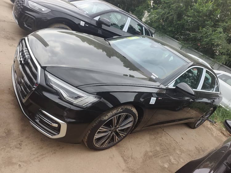 Audi A6L 2025 45 TFSI quattro Selected Dynamic Type