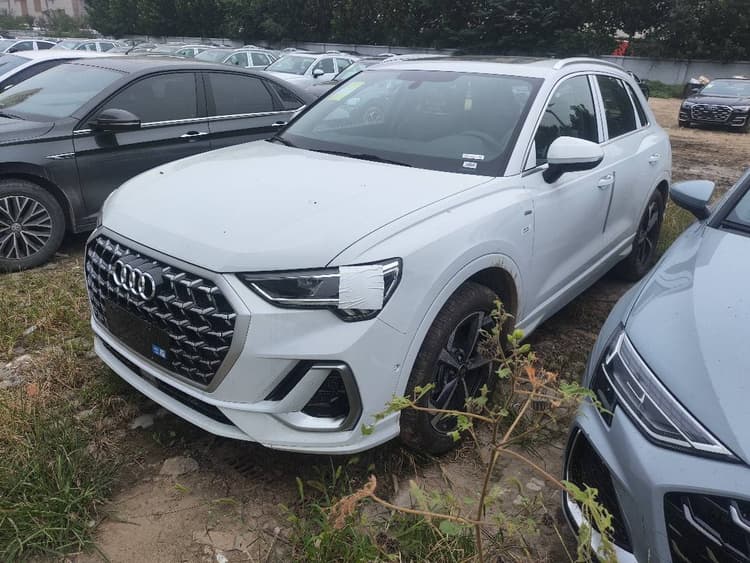 Audi Q3 2025 quattro 45th Anniversary Collection 35TFSI Fashion Dynamic