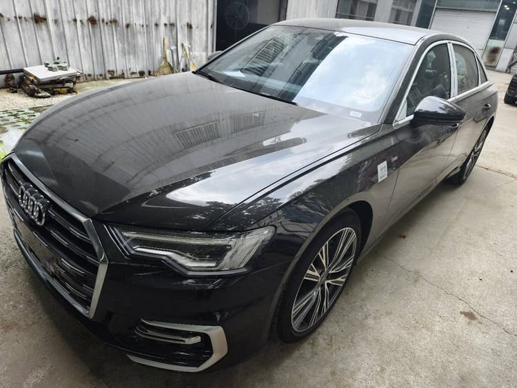 Audi A6L 2025 45 TFSI quattro Selected Dynamic Type