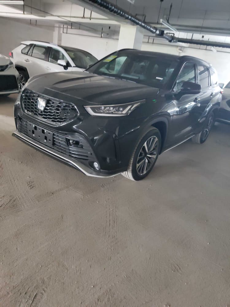 Crown Land Release 2024 2.5L HEV 4-wheel Drive Premium Edition