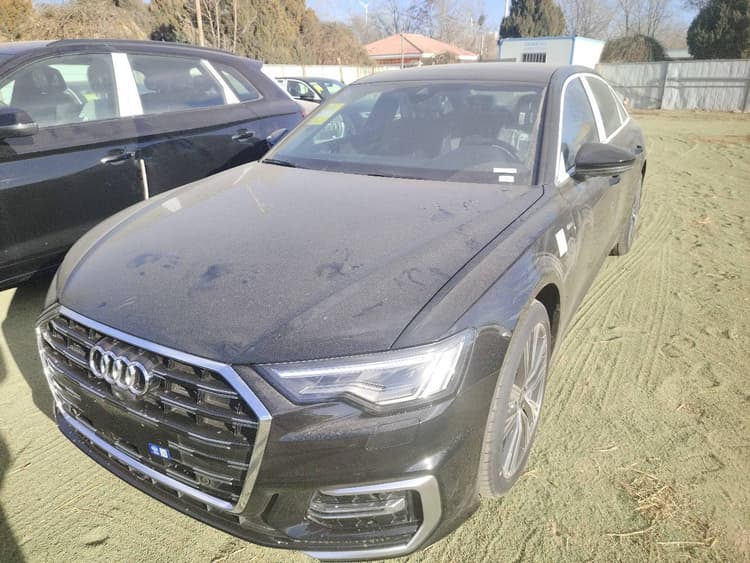 Audi A6L 2025 45 TFSI quattro Selected Dynamic Type