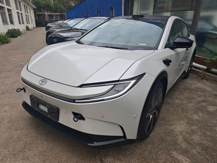 Toyota bZ5 2025 550 PRO Zhixing Edition