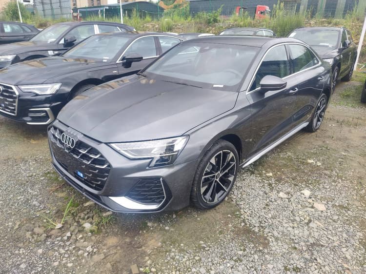 Audi A3 2025 A3L Limousine 35TFSI Flying Premium