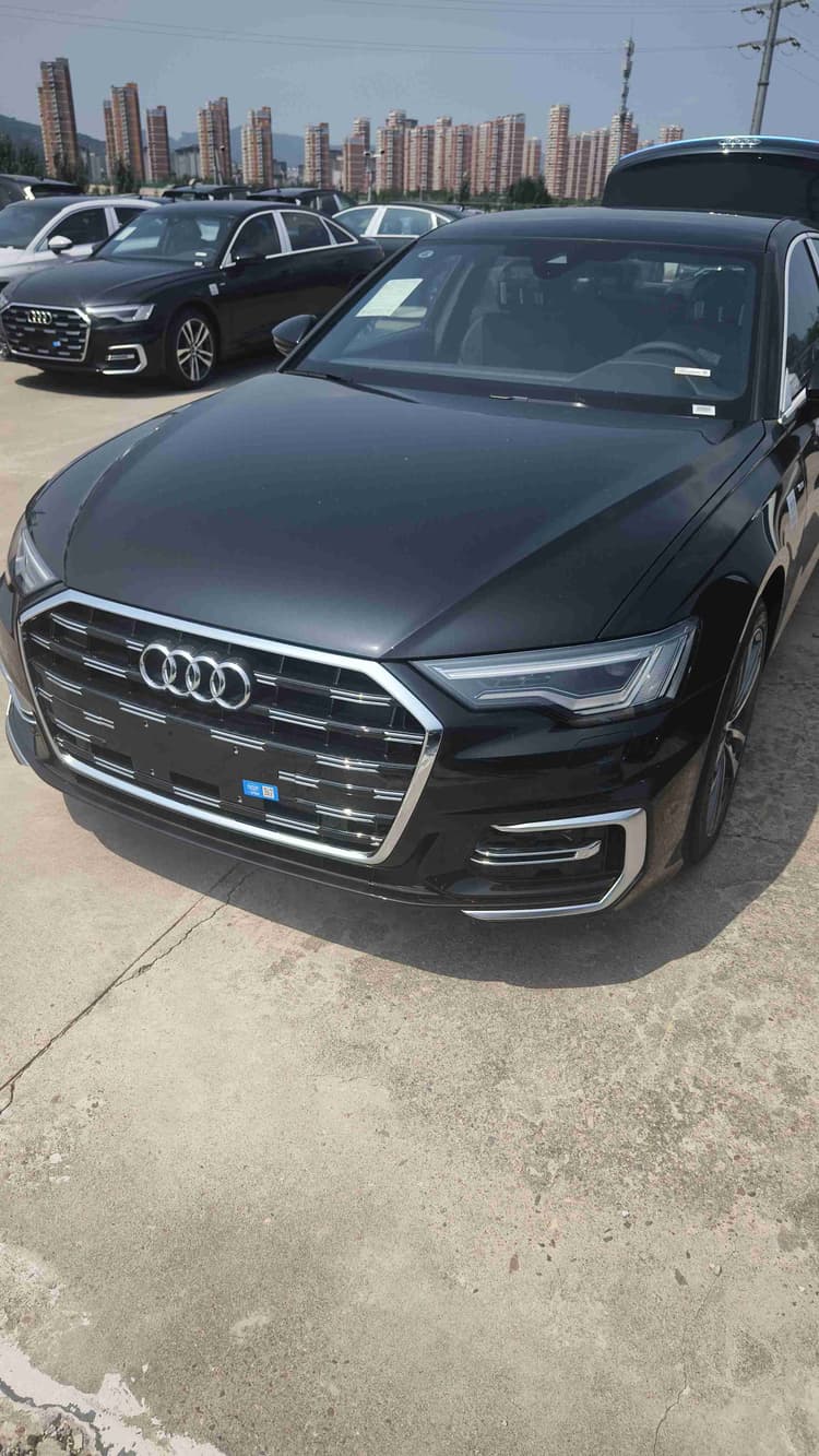 Audi A6L 2025 40 TFSI Deluxe Dynamic