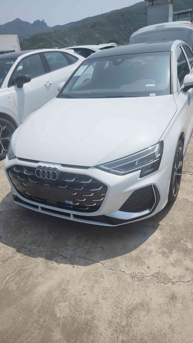 Audi A3 2025 A3L Limousine 35TFSI Flying Premium