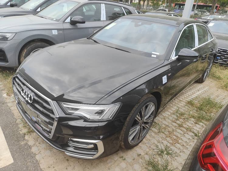 Audi A6L 2025 45 TFSI quattro Selected Dynamic Type