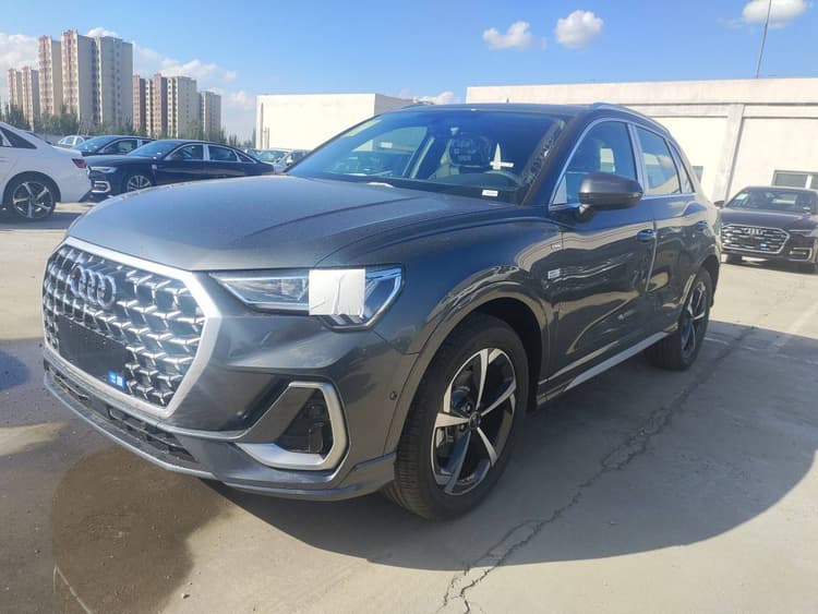 Audi Q3 2025 quattro 45th Anniversary Collection 35TFSI Fashion Dynamic