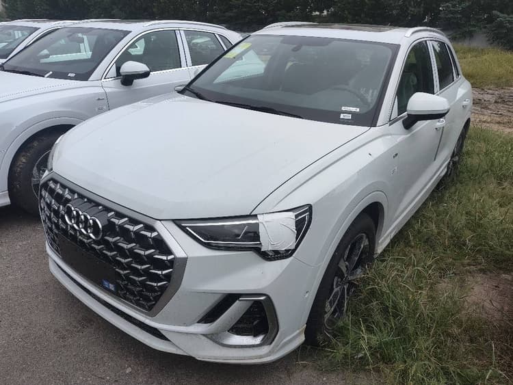 Audi Q3 2025 quattro 45th Anniversary Collection 35TFSI Fashion Dynamic