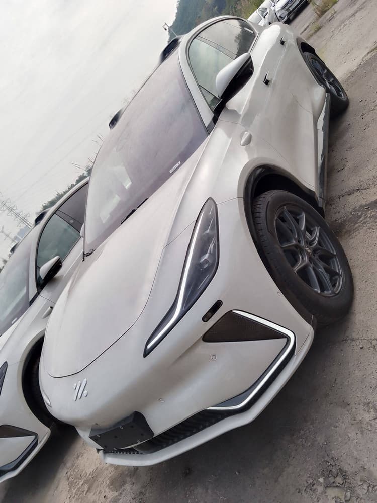 Zhiji LS7 2024 90kWh Max Elite Rear Drive Edition