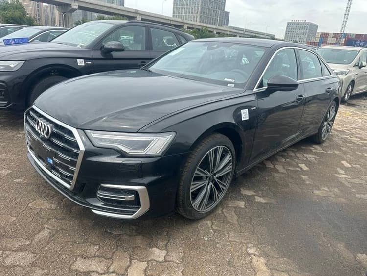 Audi A6L 2025 45 TFSI quattro Selected Dynamic Type