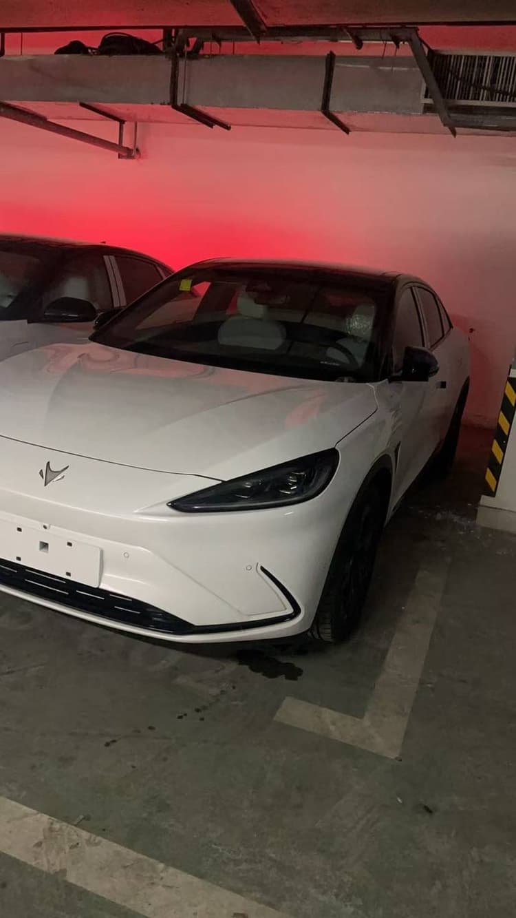 Polar Fox Alpha S(ARCFOX Alpha S) 2023 735E Forest Edition 160kW
