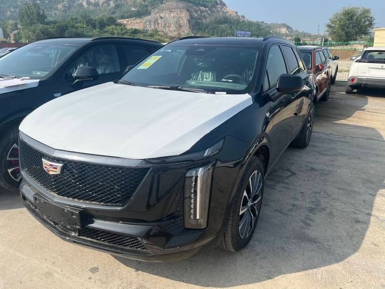 Cadillac XT5 2025 2.0T Honorable Model