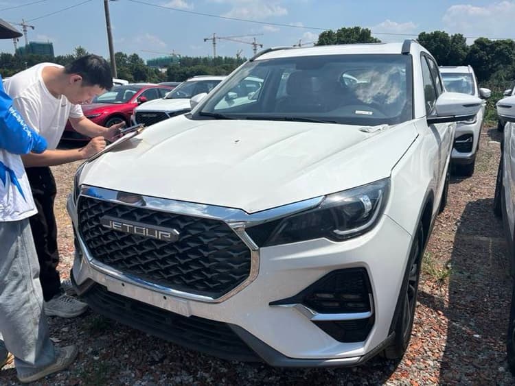Jetour X70 2023 1.5T DCT Land Crown Edition 5