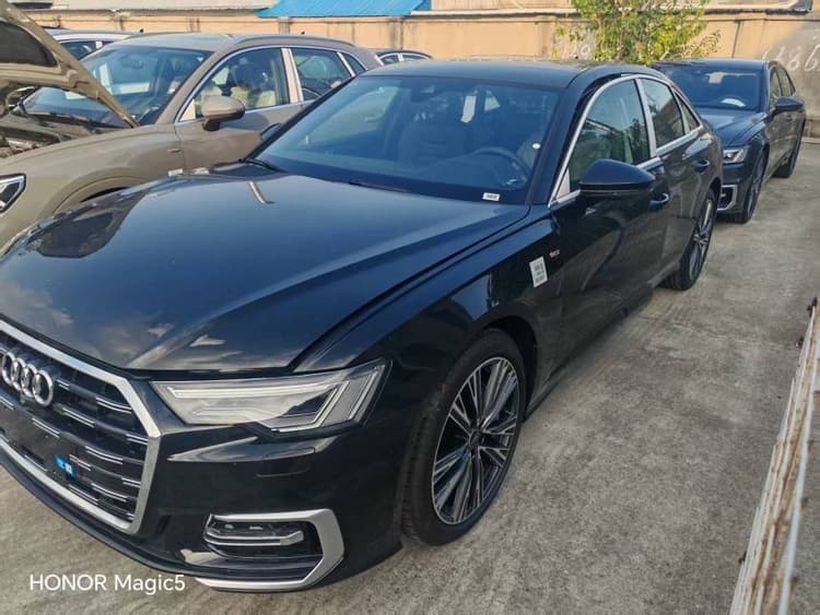 Audi A6L 2025 45 TFSI quattro Selected Dynamic Type