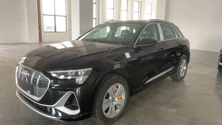 Audi e-tron 2021 50 quattro Luxury Model