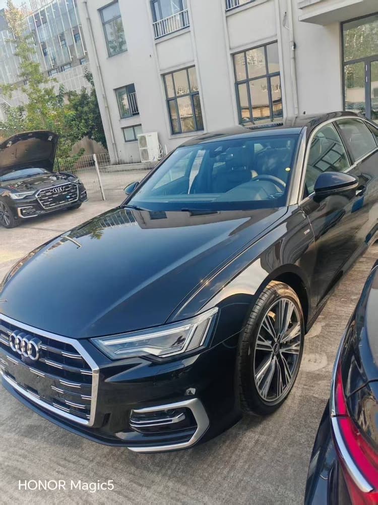 Audi A6L 2025 45 TFSI quattro Selected Dynamic Type