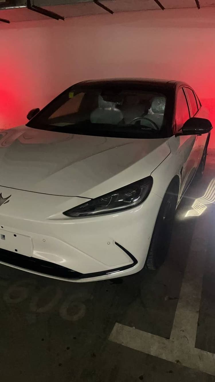 Polar Fox Alpha S(ARCFOX Alpha S) 2023 735E Forest Edition 160kW