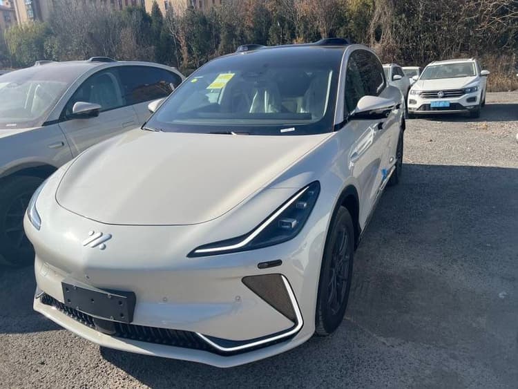 Zhiji LS7 2024 90kWh Max Elite Rear Drive Edition